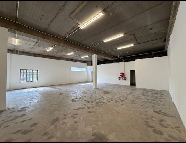345M² WAREHOUSE TO LET IN HALFWAY HOUSE